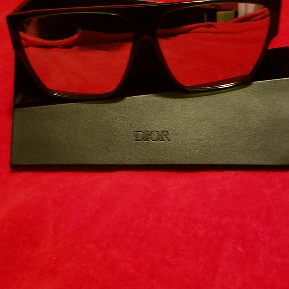 Christian dior sunglasses - Picture 3 of 4